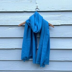 Vibrant blue cashmere scarf